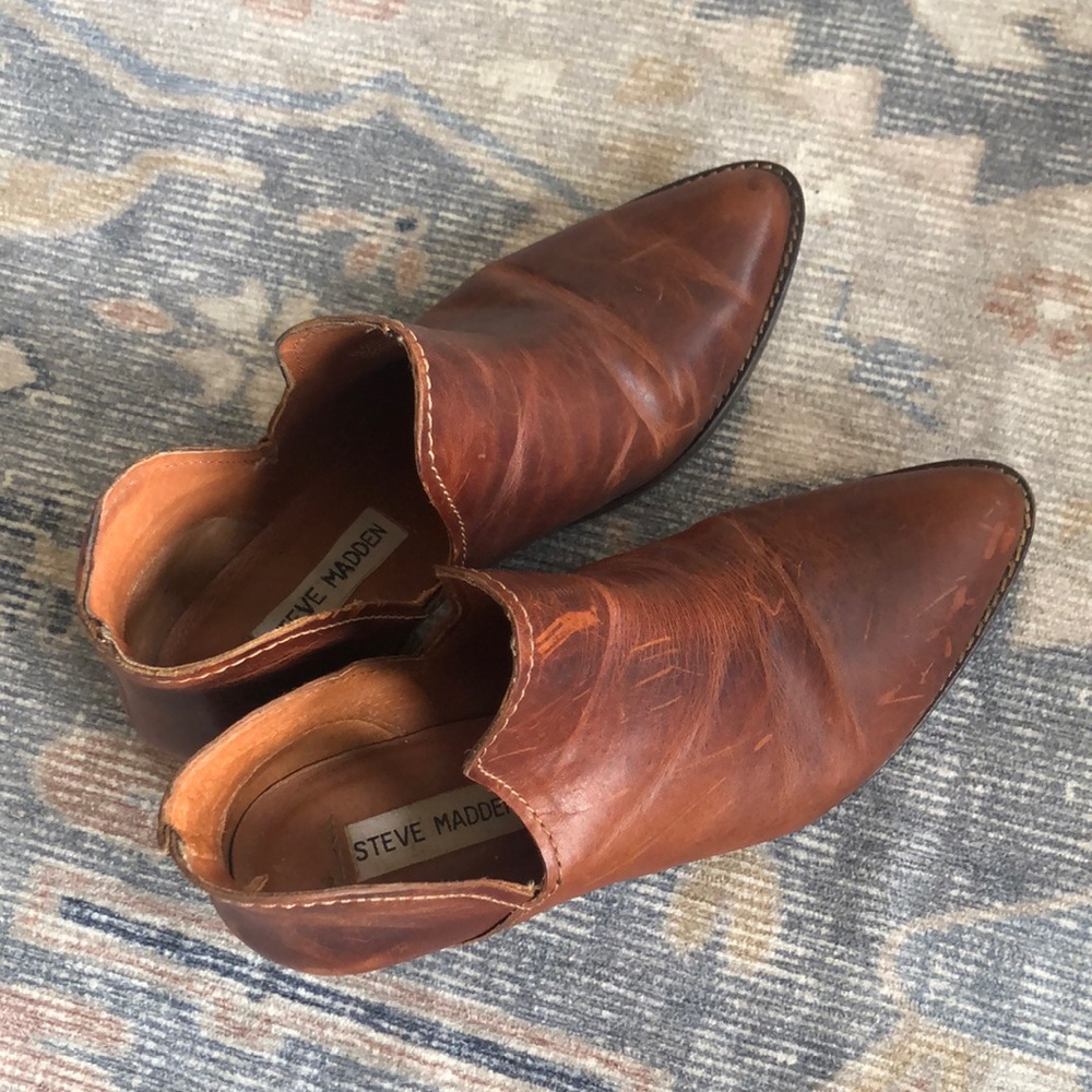 Leather Steve Madden boots